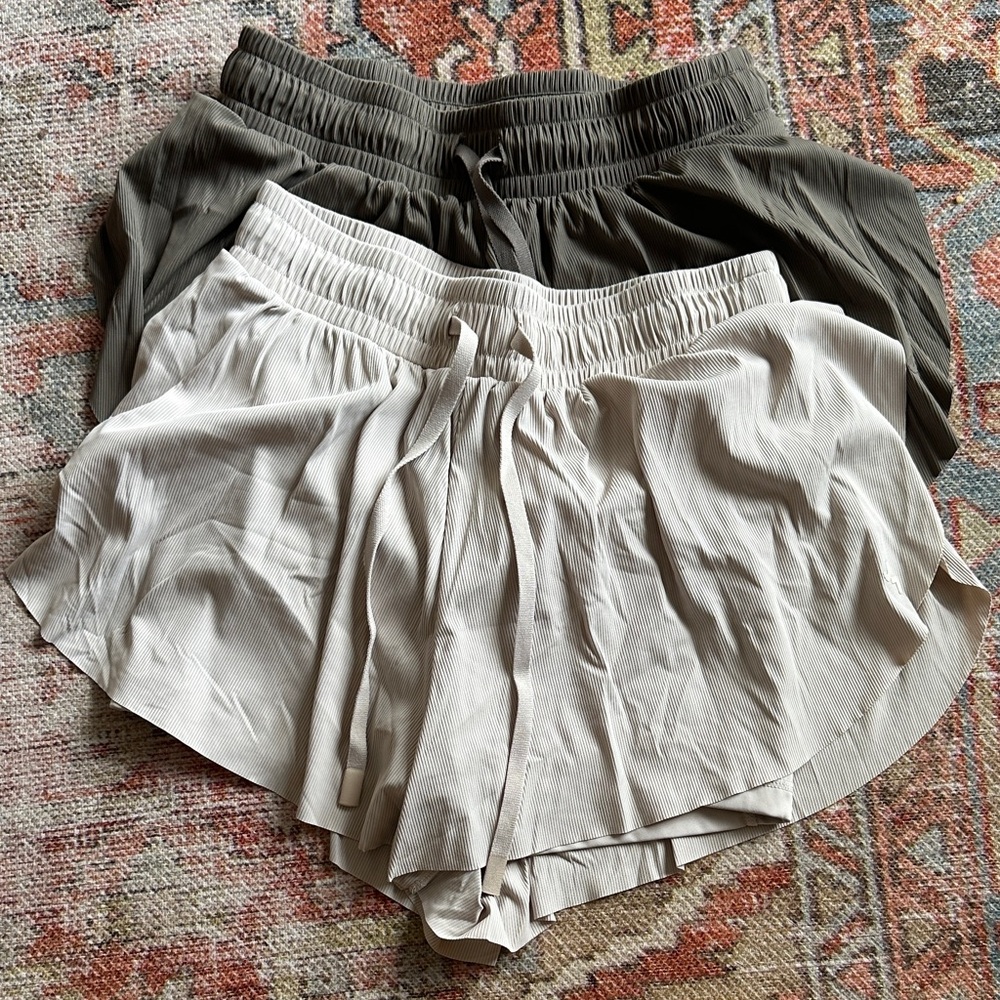 Women’s Elastic Waist Lounge Shorts — Light Beige and Brown